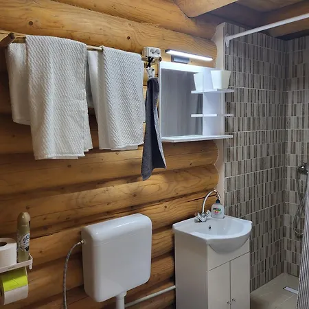 Woodhouse Homestay Eger