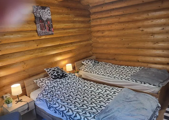 Проживання в сім'ї Woodhouse